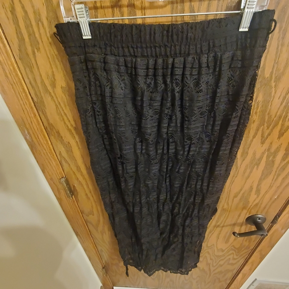 No Boundaries Black Lace Maxi Skirt - Picture 2 of 7